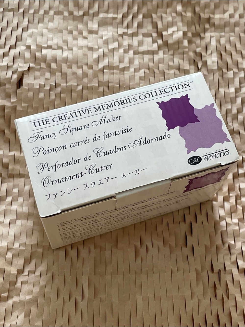 THE CREATIVE MEMORIES COLLECTION Fancy Square Maker Ornament Cutter